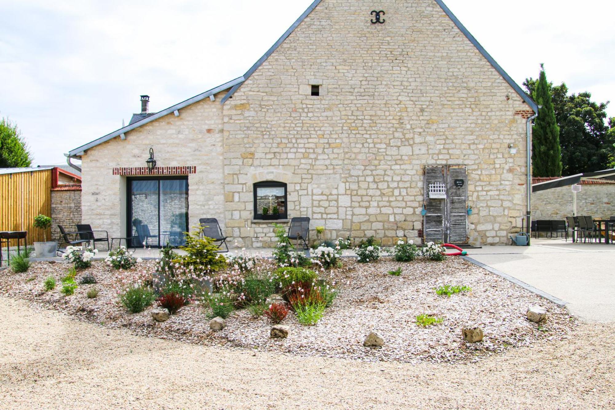 Gite La Petite Ferme Clermont-les-Fermes エクステリア 写真